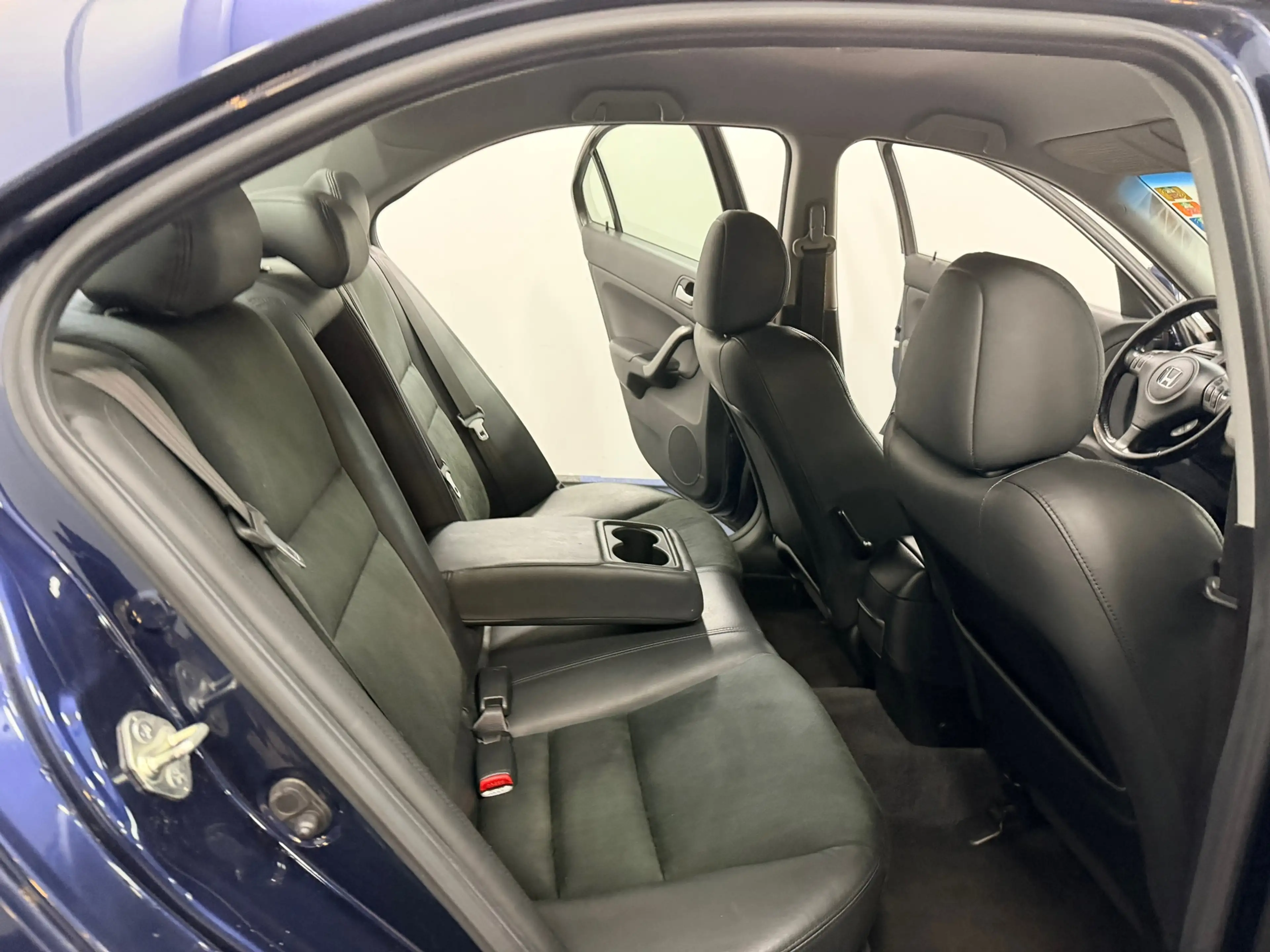 Honda Accord 2.0i Business / DEALER ONDERHOUDEN / SUPER NETJES — photo 28