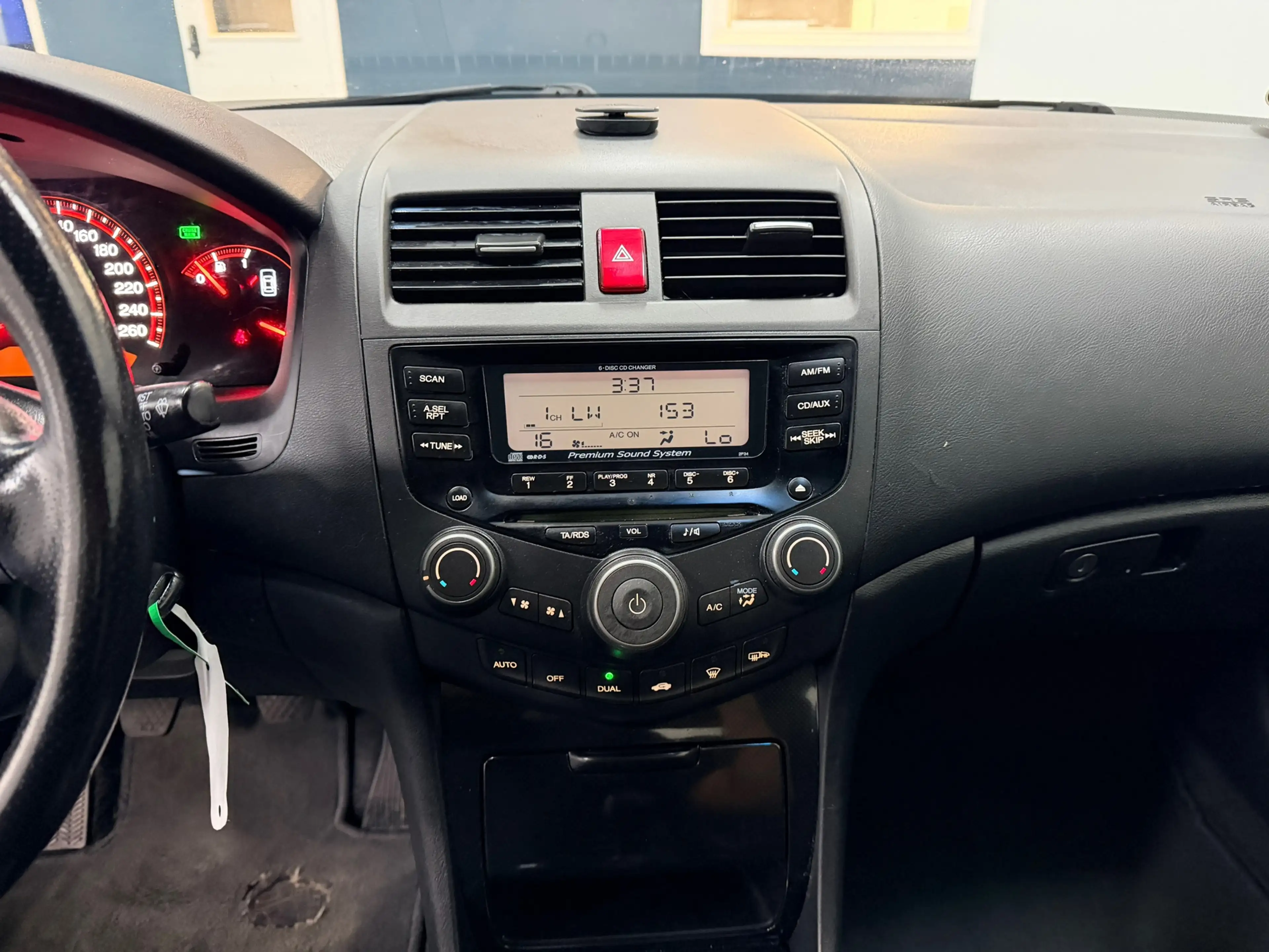Honda Accord 2.0i Business / DEALER ONDERHOUDEN / SUPER NETJES — photo 18