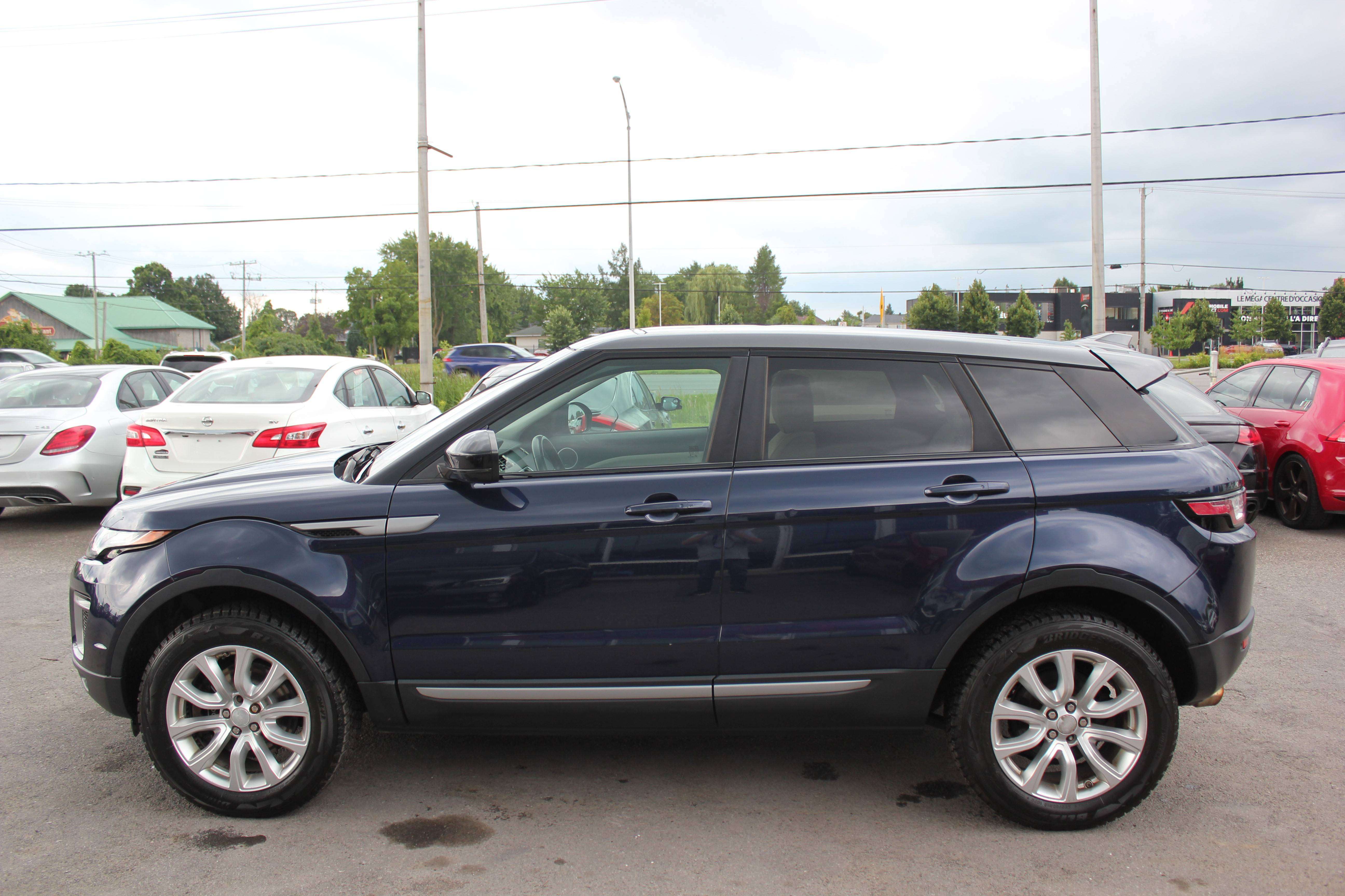 2016 Land Rover Range Rover Evoque SE - Image 3