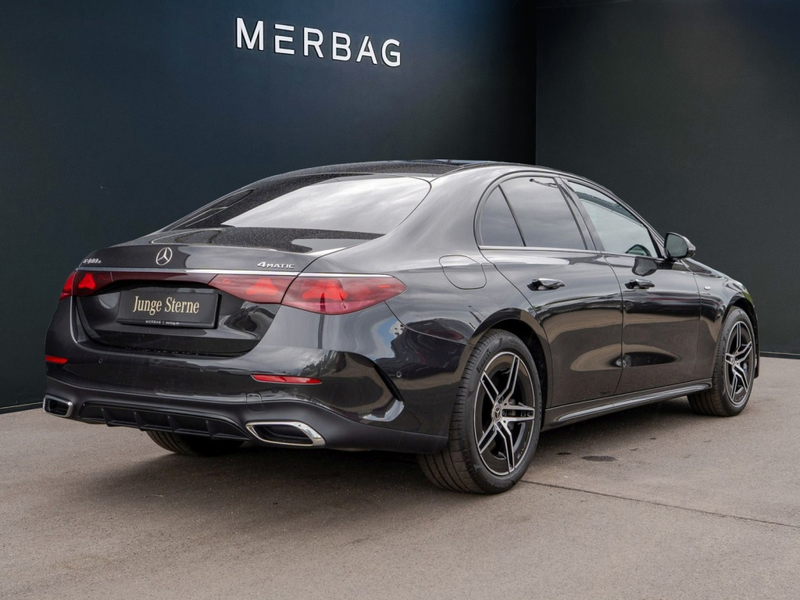 Mercedes-Benz E 400 e 4M *AMG Night Pano Superscreen Digital — photo 3
