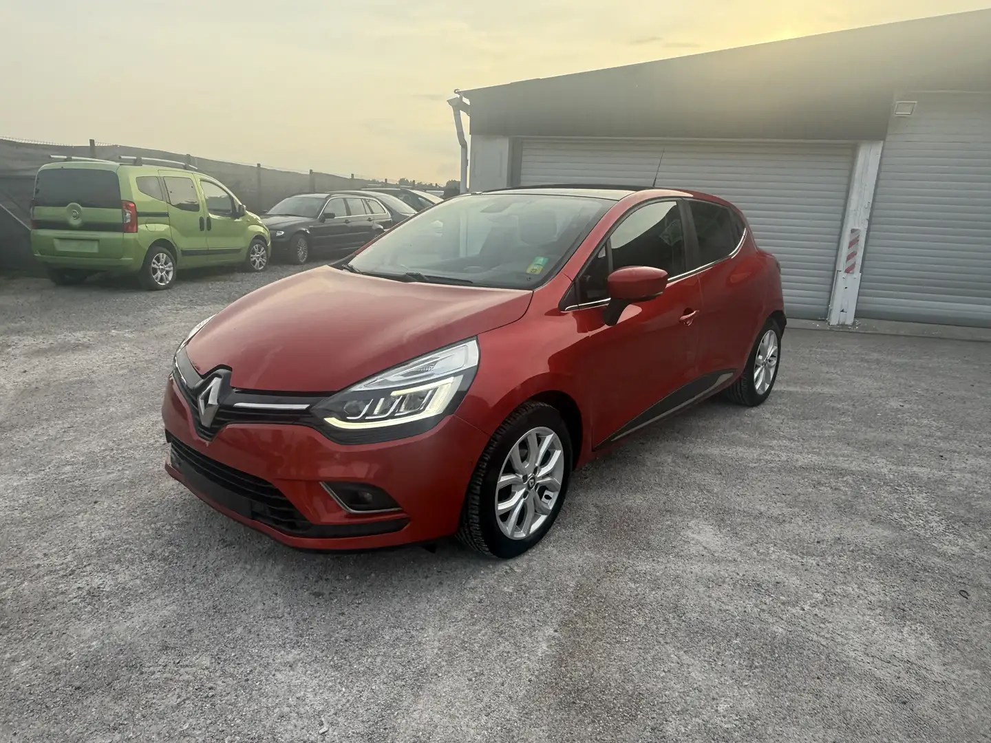 Renault Clio 1.5 dCi Energy  toit panoramique - 2