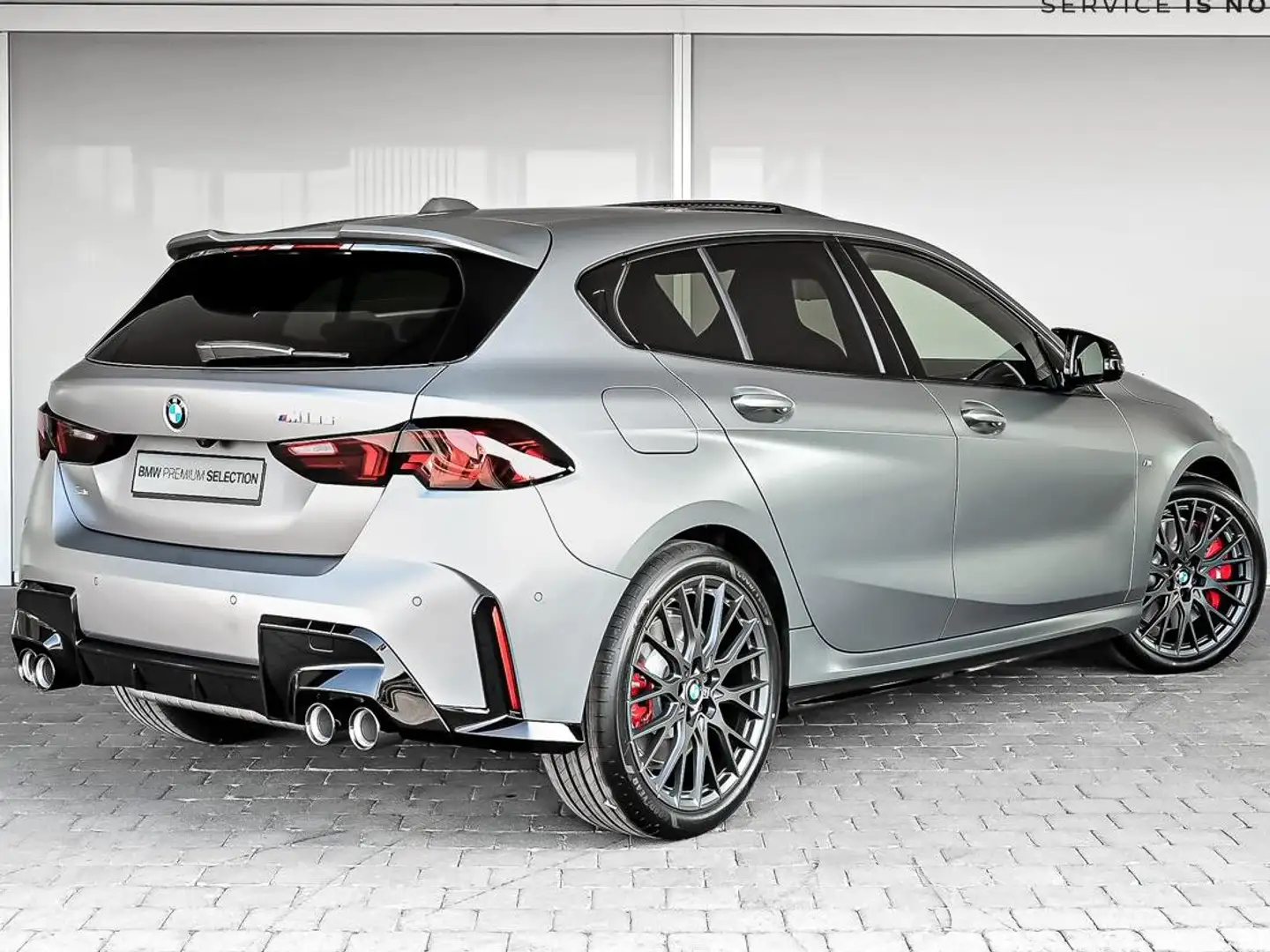 BMW 135 M135i xDrive Gris - 2