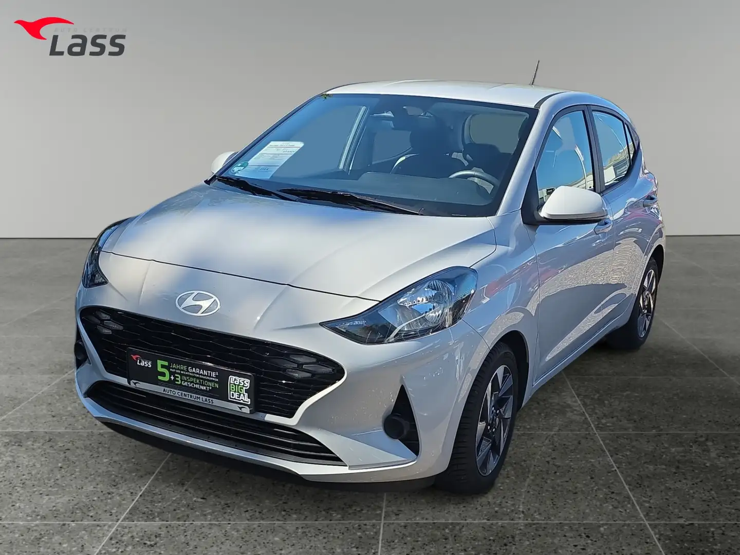 Hyundai i10 1.0 Trend NAVI+KLIMA+ALLWETTER Grijs - 2
