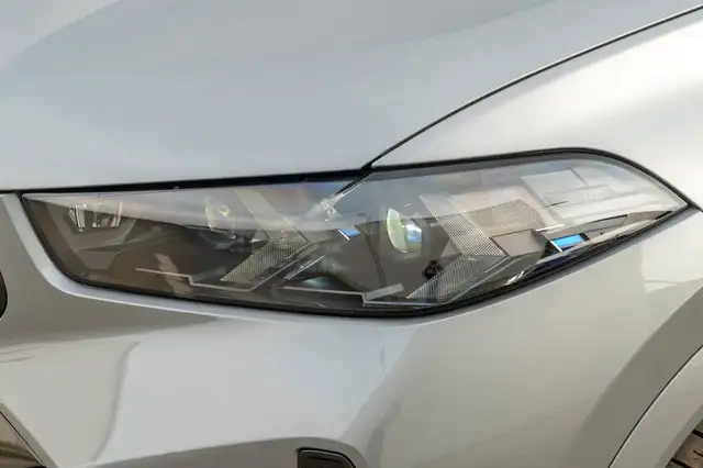 BMW X6 view 8