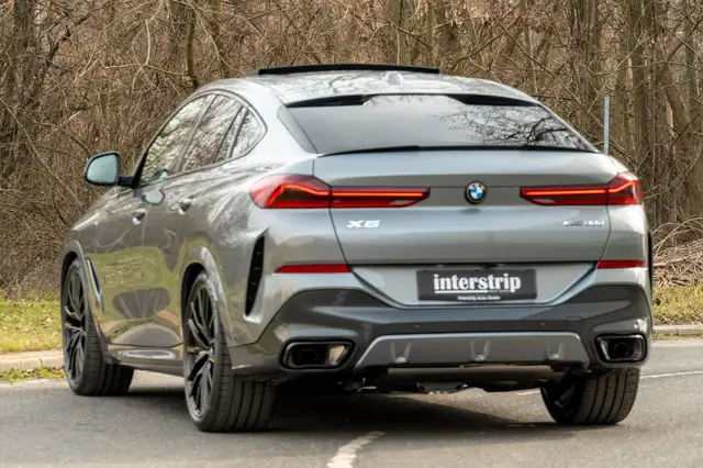 BMW X6 view 4