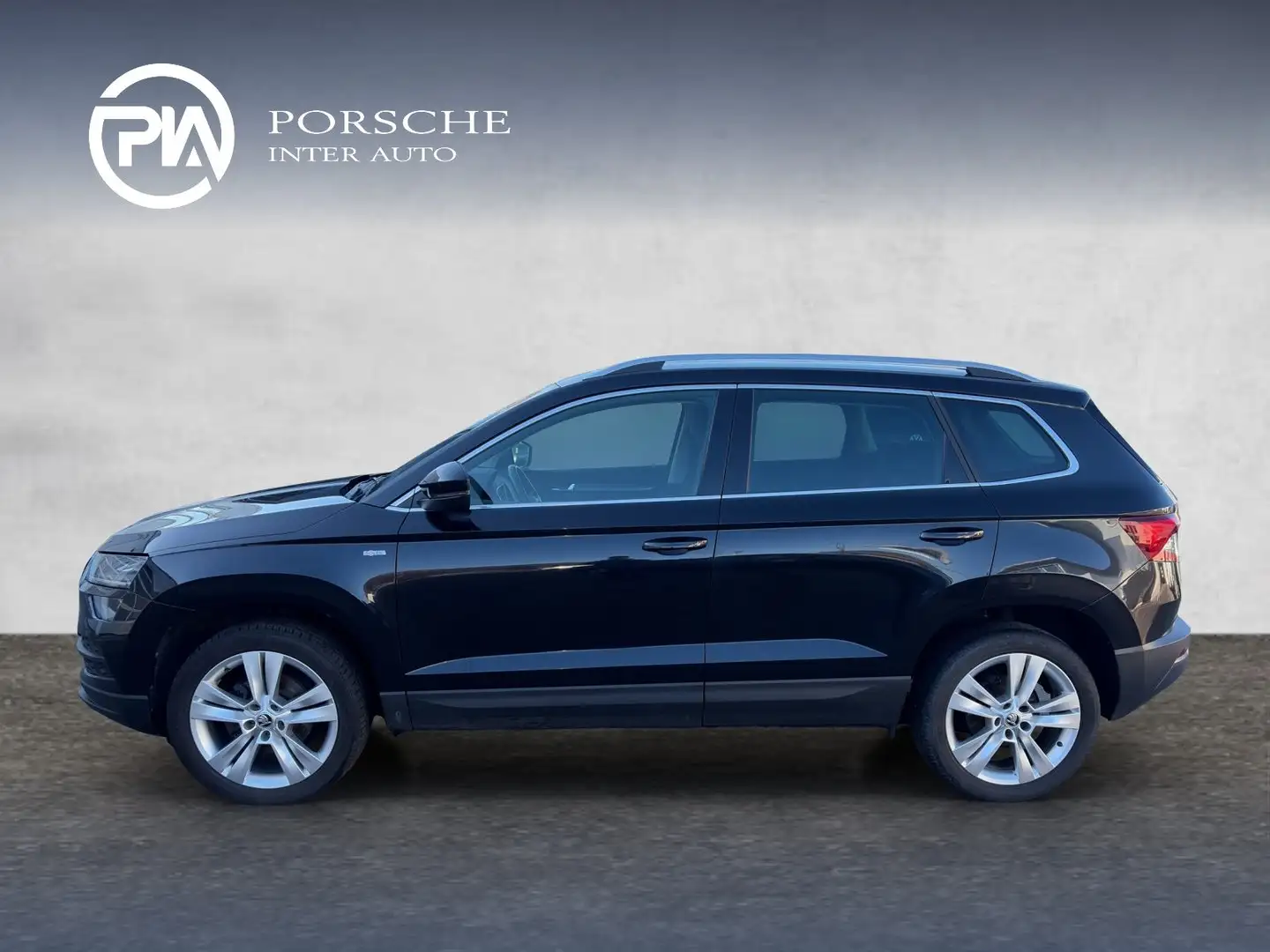 Skoda Karoq Ambition Limited TDI Schwarz - 2