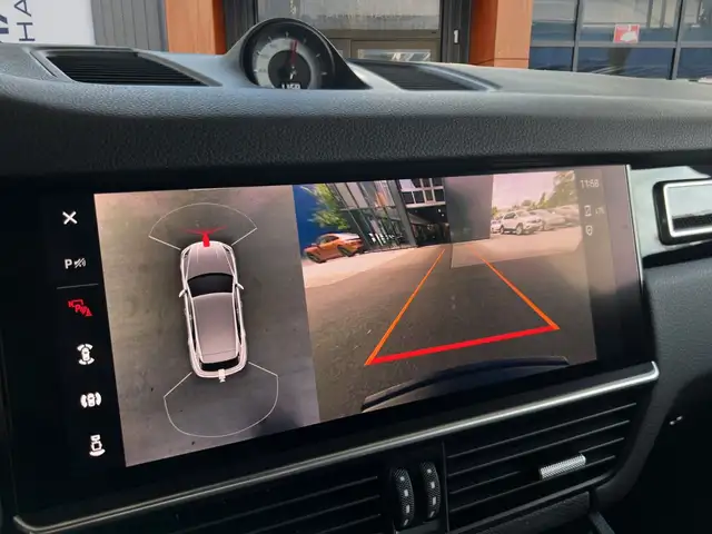 Porsche Cayenne view 13