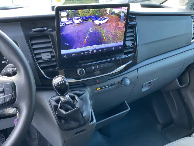Ford Transit view 3