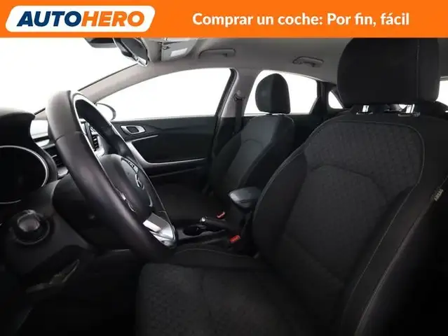 Kia Pride view 11