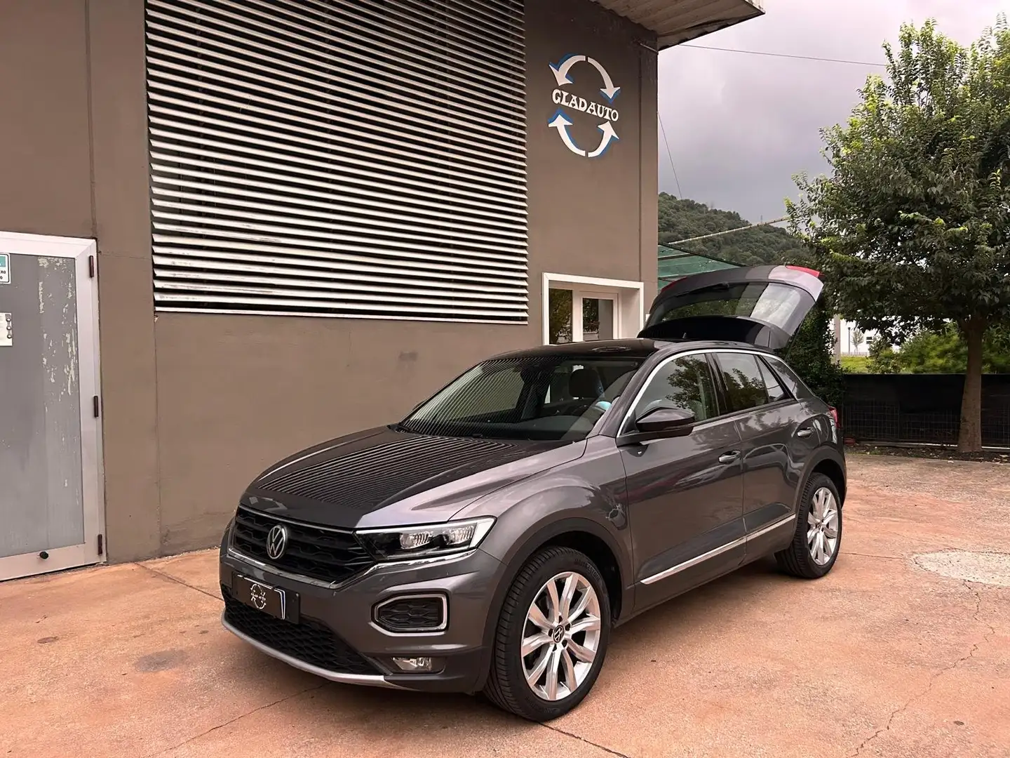 Volkswagen T-Roc T-Roc I 2017 1.5 tsi Sport dsg Gris - 1