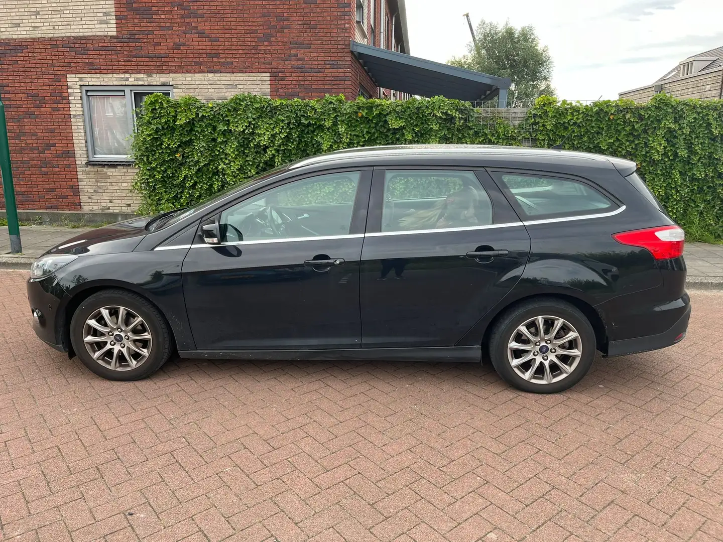 Ford Focus 1.6 TDCI ECOnetic Lease Titanium Zwart - 1