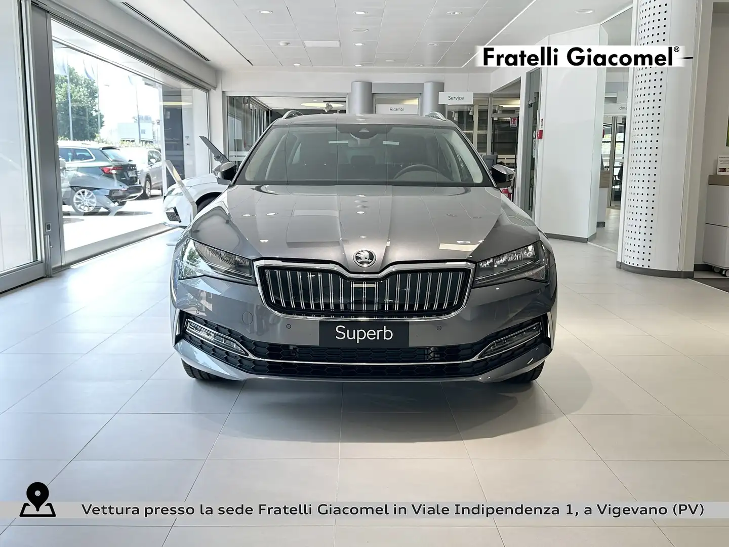 Skoda Superb wagon iv 1.4 tsi phev executive dsg Gris - 2