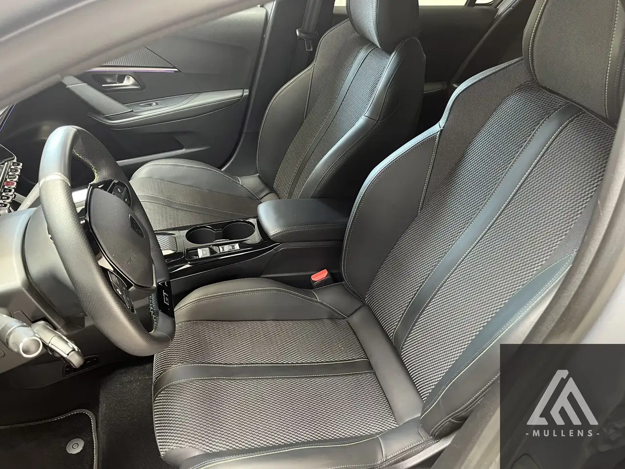 Peugeot E-208 156 GT, миниатюра 11