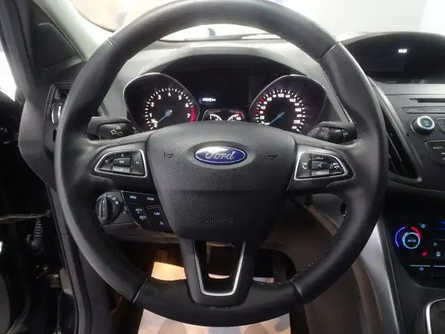 Ford Kuga view 4