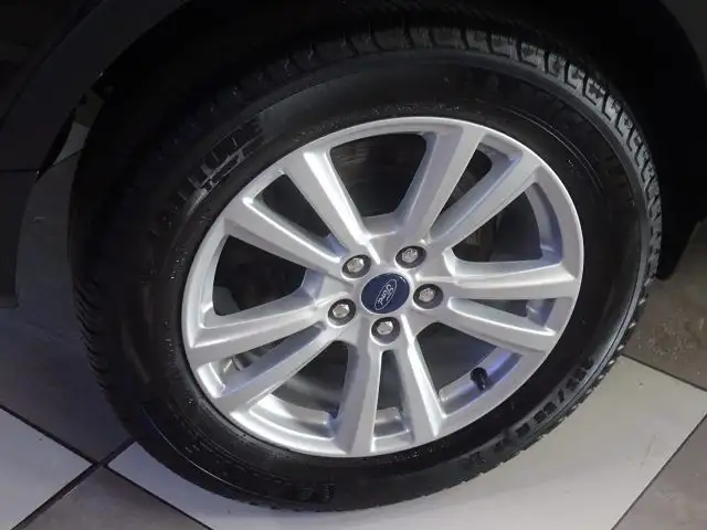 Ford Kuga view 13