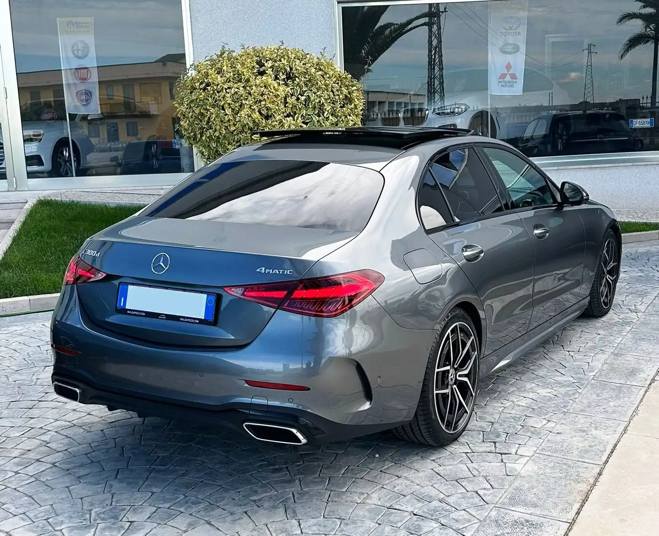 Mercedes-Benz C 300 d mhev Premium Plus 4matic Aut. TETTO-NAVI-PELLE Grigio - 2