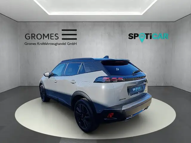 Peugeot 2008 view 5