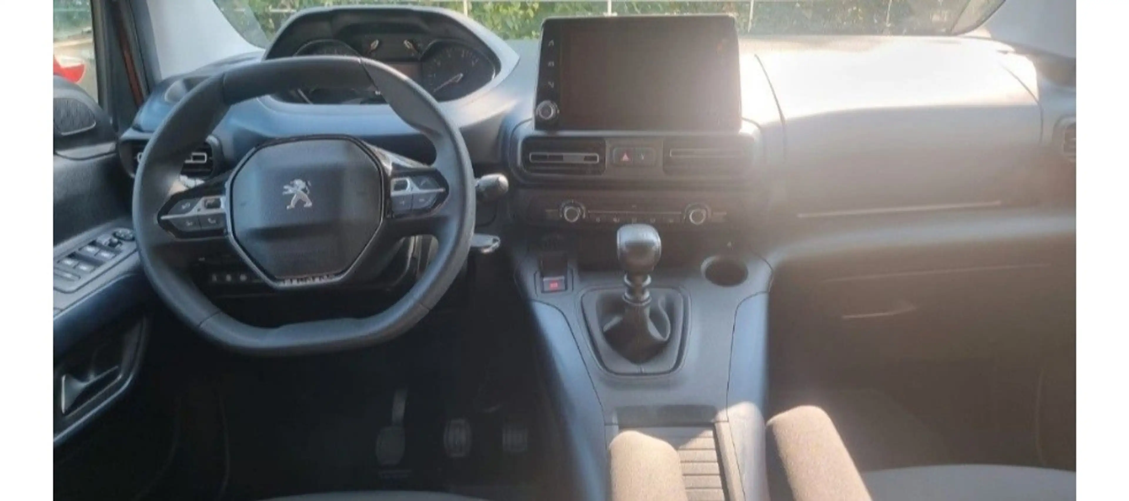 Peugeot Rifter Allure 1.2 GT-Line M 7-Sitzer aus 1. Hand — photo 10