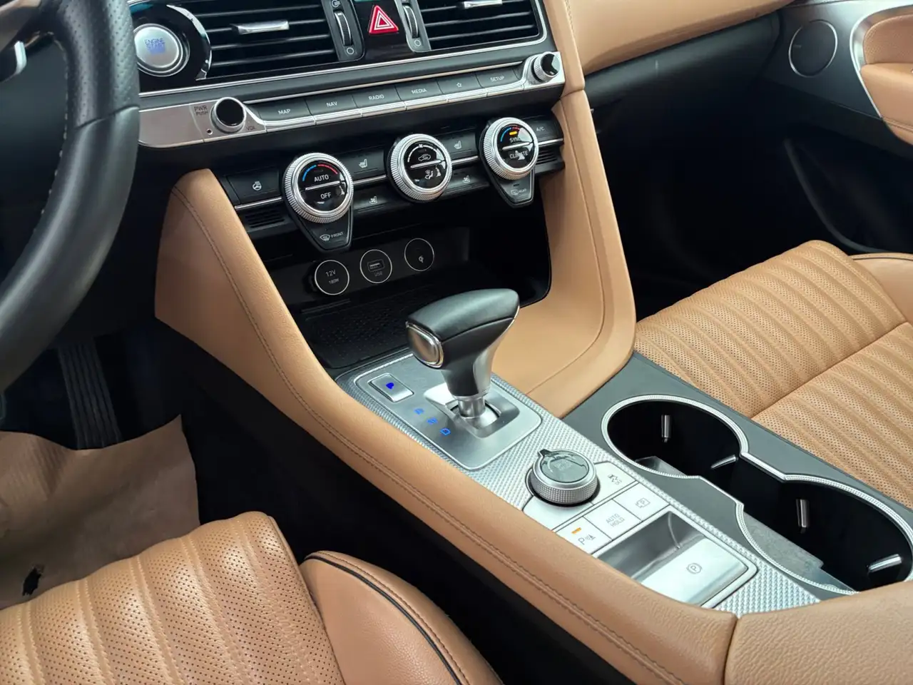 Genesis G70 fotografie Genesis G70