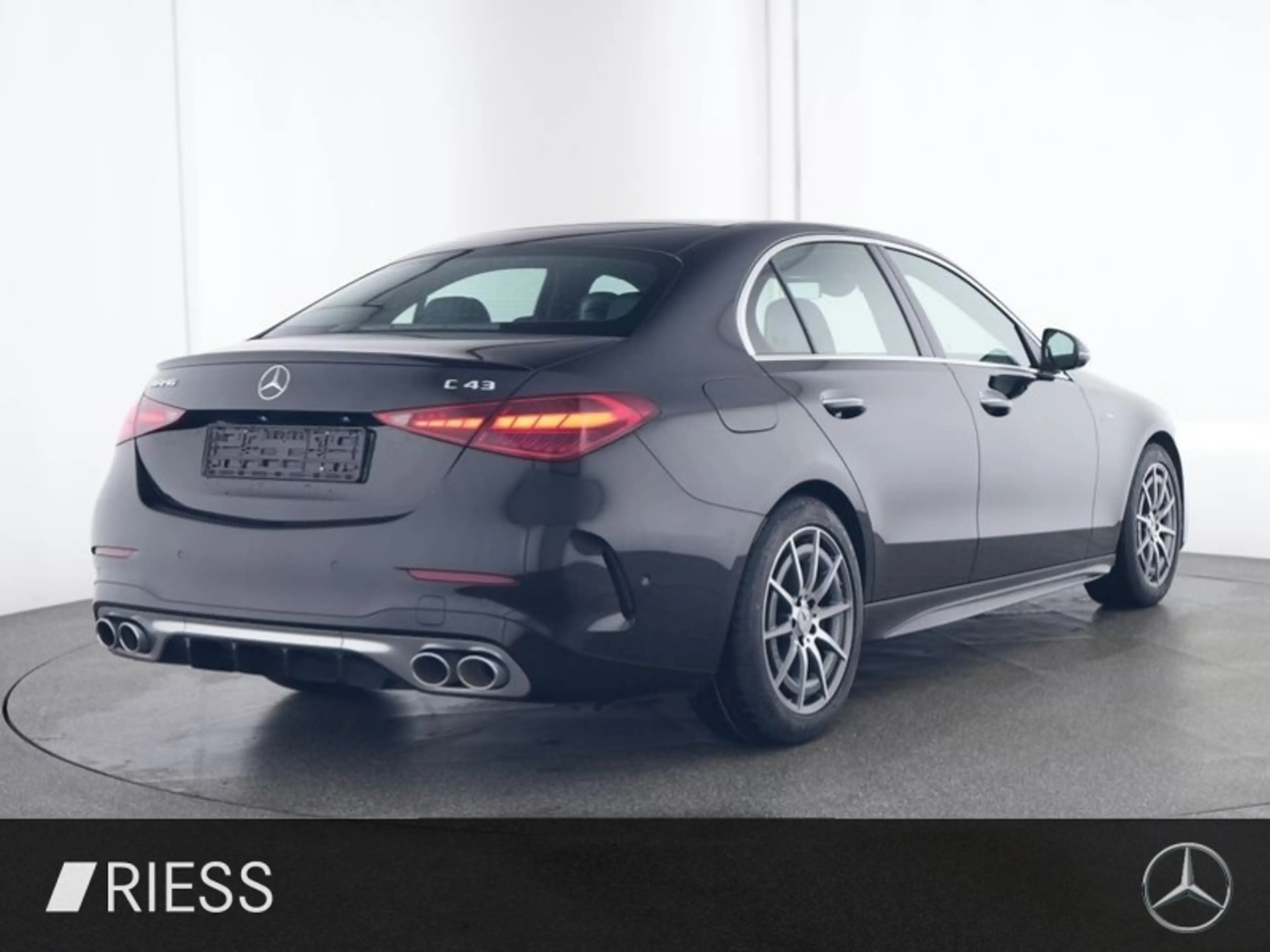 Mercedes-Benz C 43 AMG 4M Fahrassist. Pano Memory Digital Ambi — photo 3