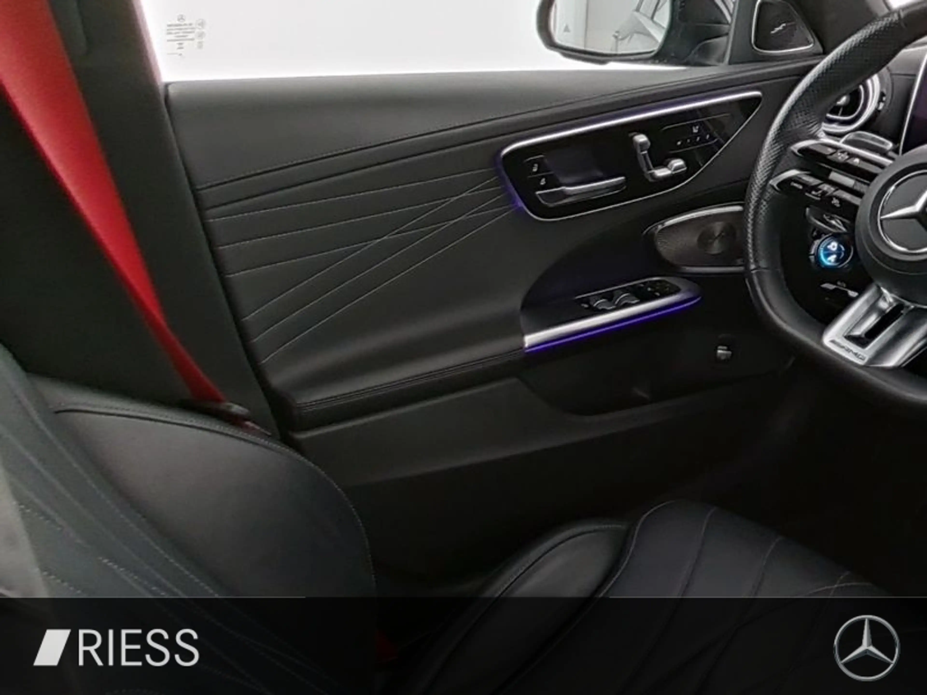 Mercedes-Benz C 43 AMG 4M Fahrassist. Pano Memory Digital Ambi — photo 9