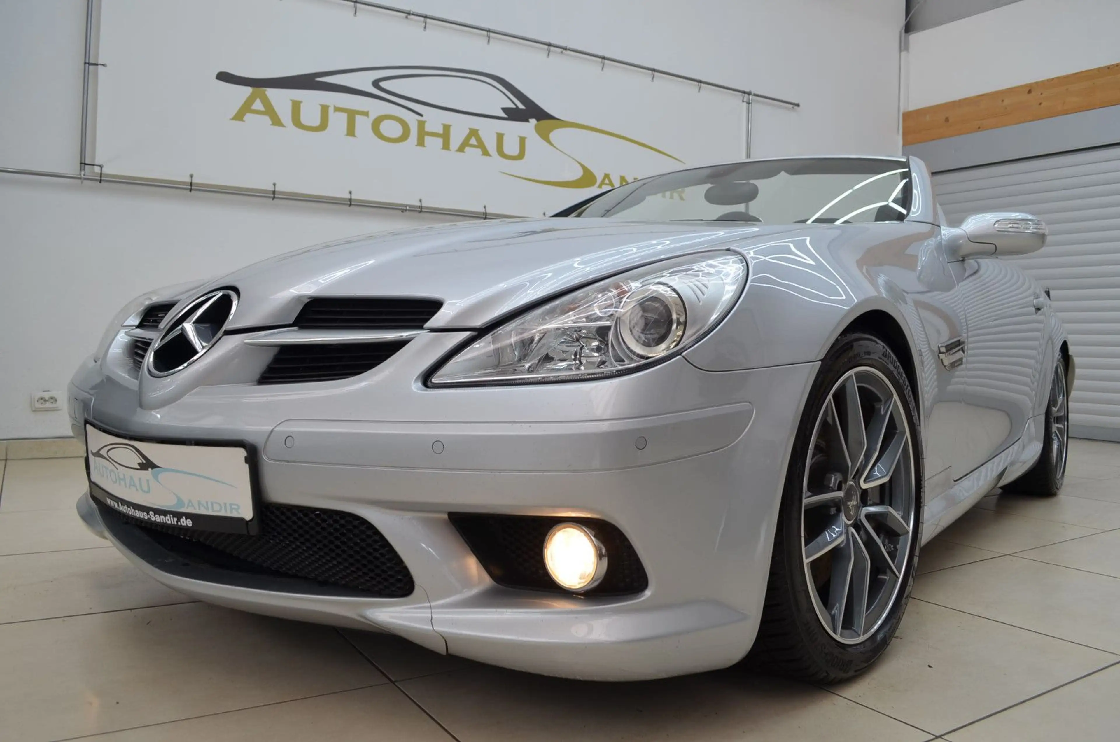 Mercedes-Benz SLK 350 AMG-Optic ~ Leder~Navi~Xenon ~ Airscarf