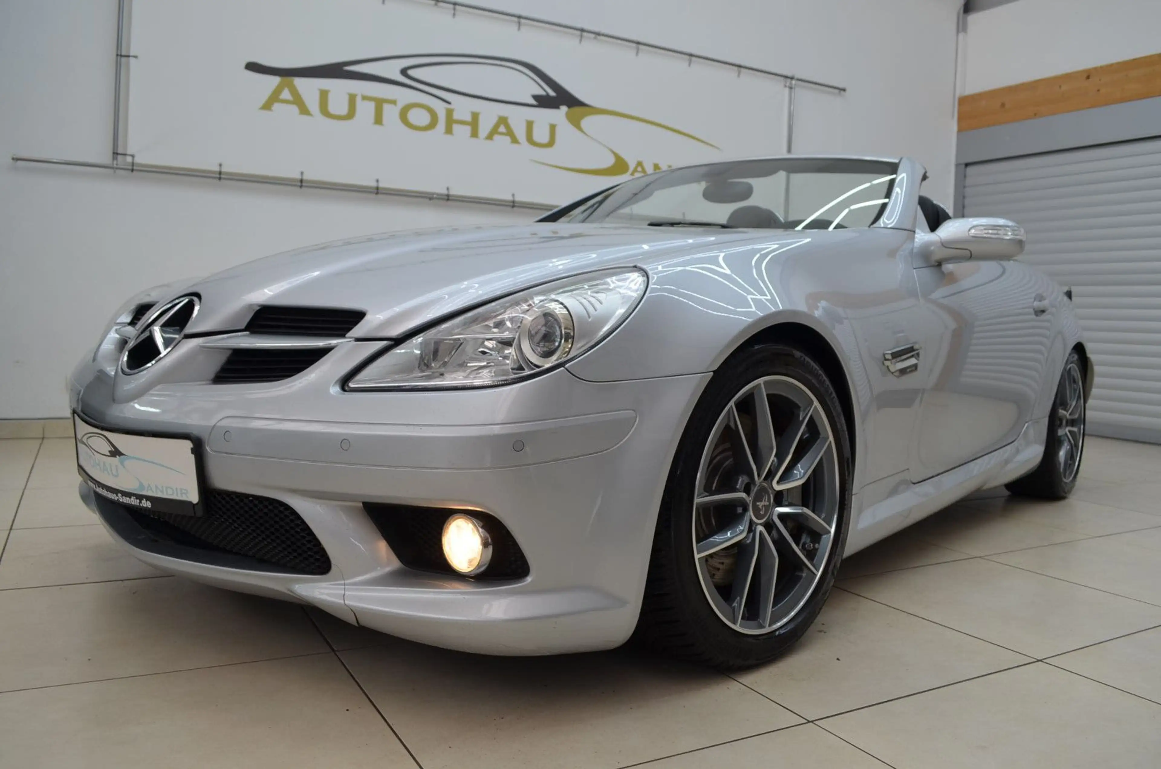 Mercedes-Benz SLK 350 AMG-Optic ~ Leder~Navi~Xenon ~ Airscarf — photo 2