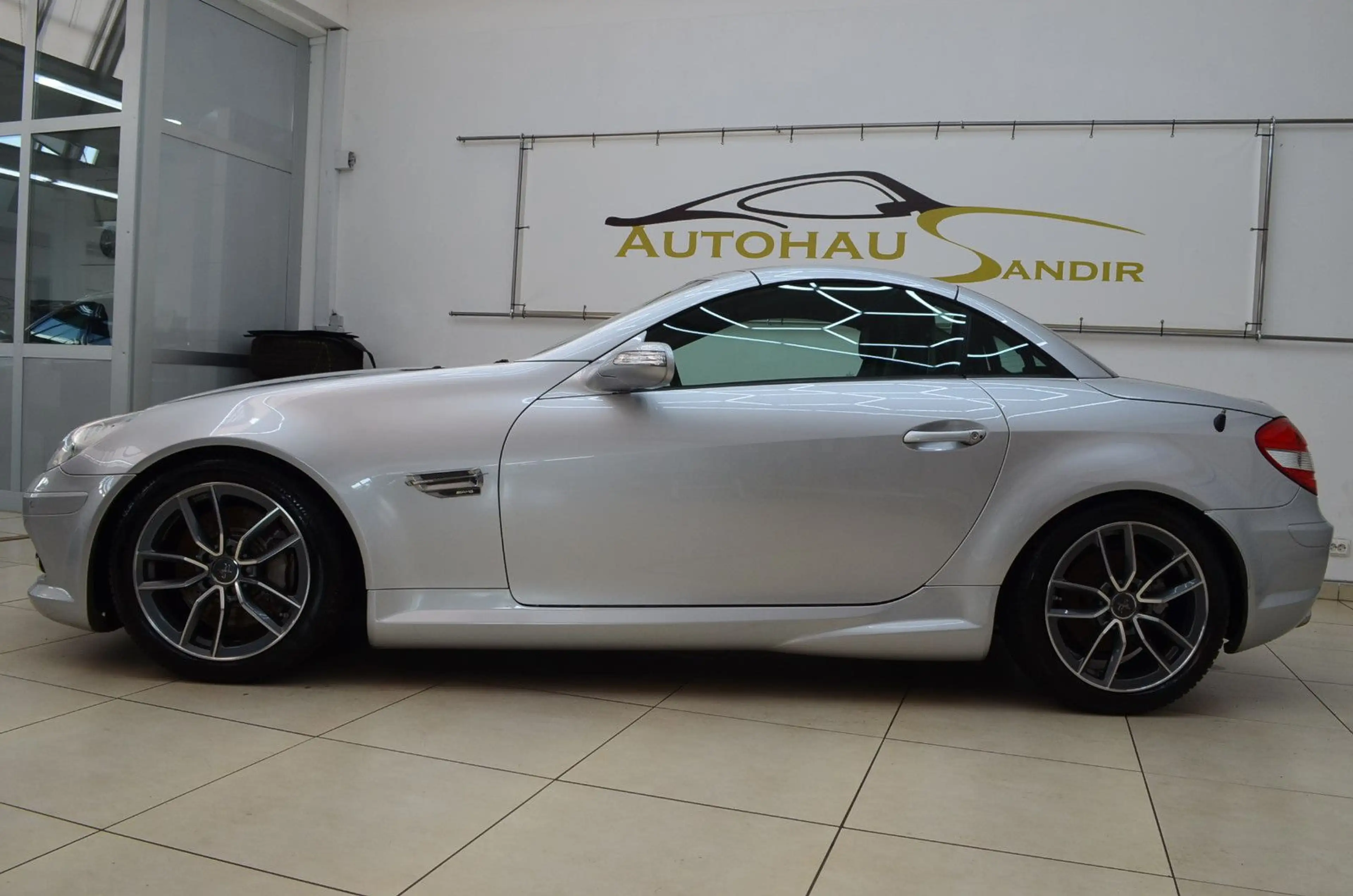 Mercedes-Benz SLK 350 AMG-Optic ~ Leder~Navi~Xenon ~ Airscarf — photo 12