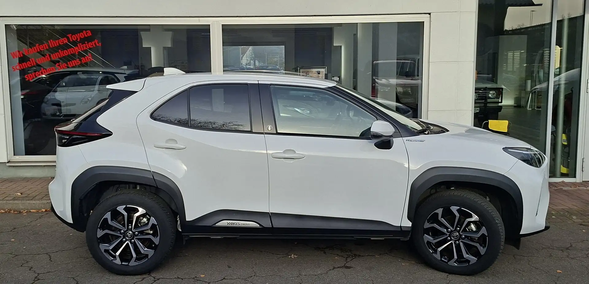 Toyota Yaris Cross Hybrid Team D+Safety P.+Winter P.+Ganzjahresrei. Blanc - 1