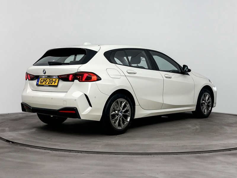 BMW 120 1 Serie Automaat / Achteruitrijcamera / PDC / Driv — photo 4
