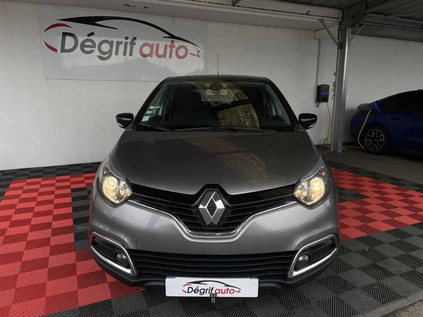 Renault Captur TCe 120 SL Arizona EDC Gris - 2