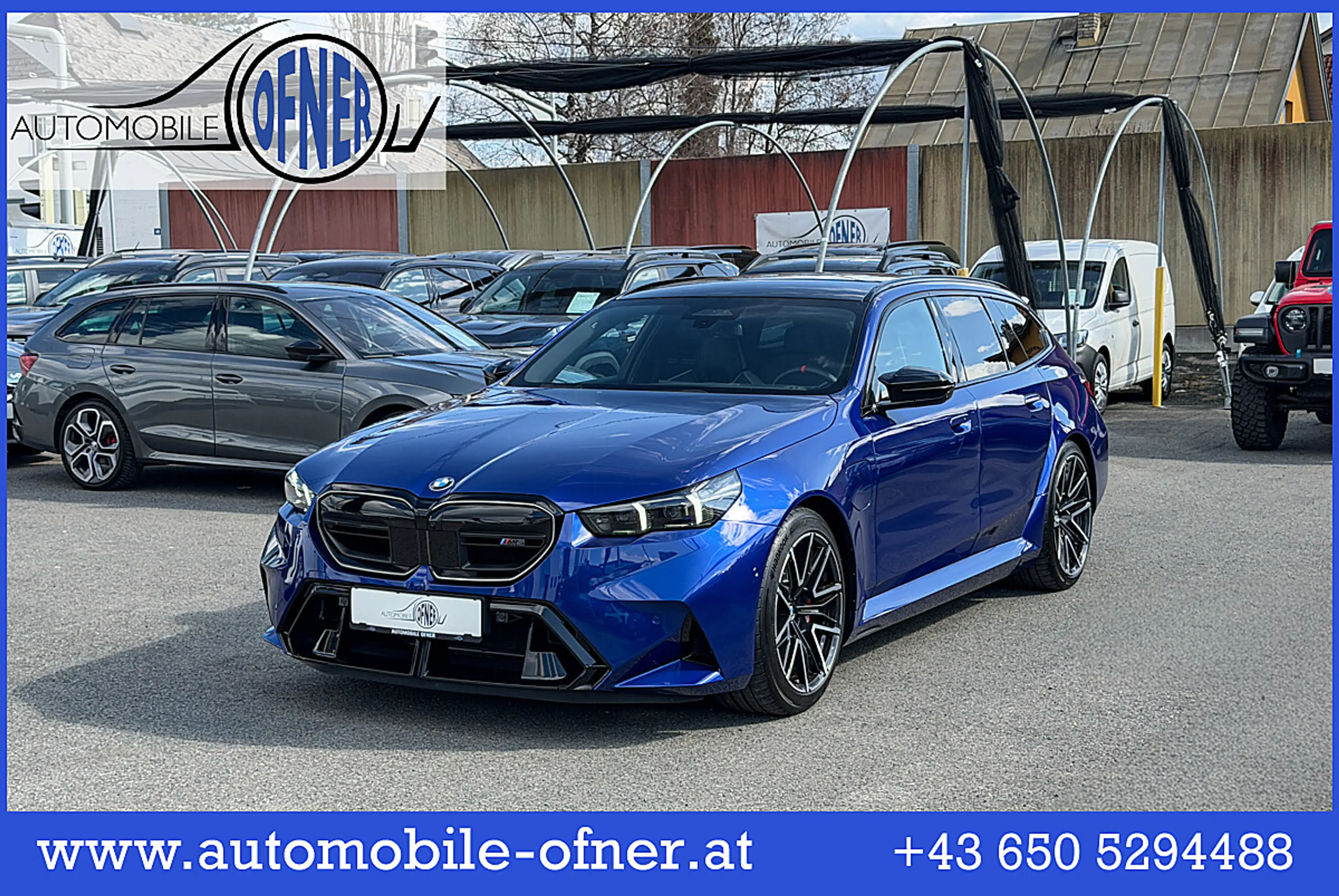 BMW M5 Touring AHK Comfort-Paket *Marina Bay Blue*Lede...