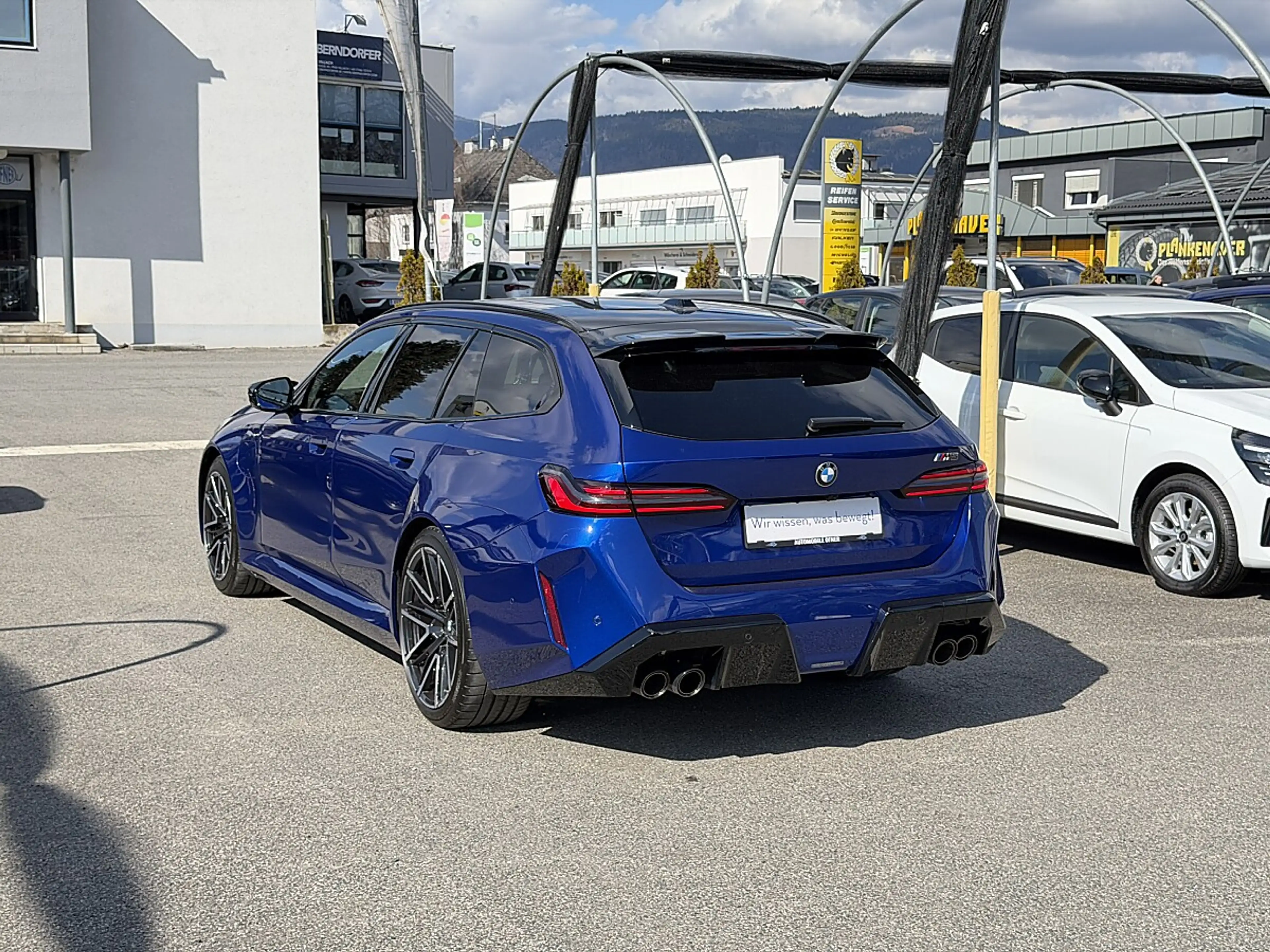 BMW M5 Touring AHK Comfort-Paket *Marina Bay Blue*Lede... — photo 5
