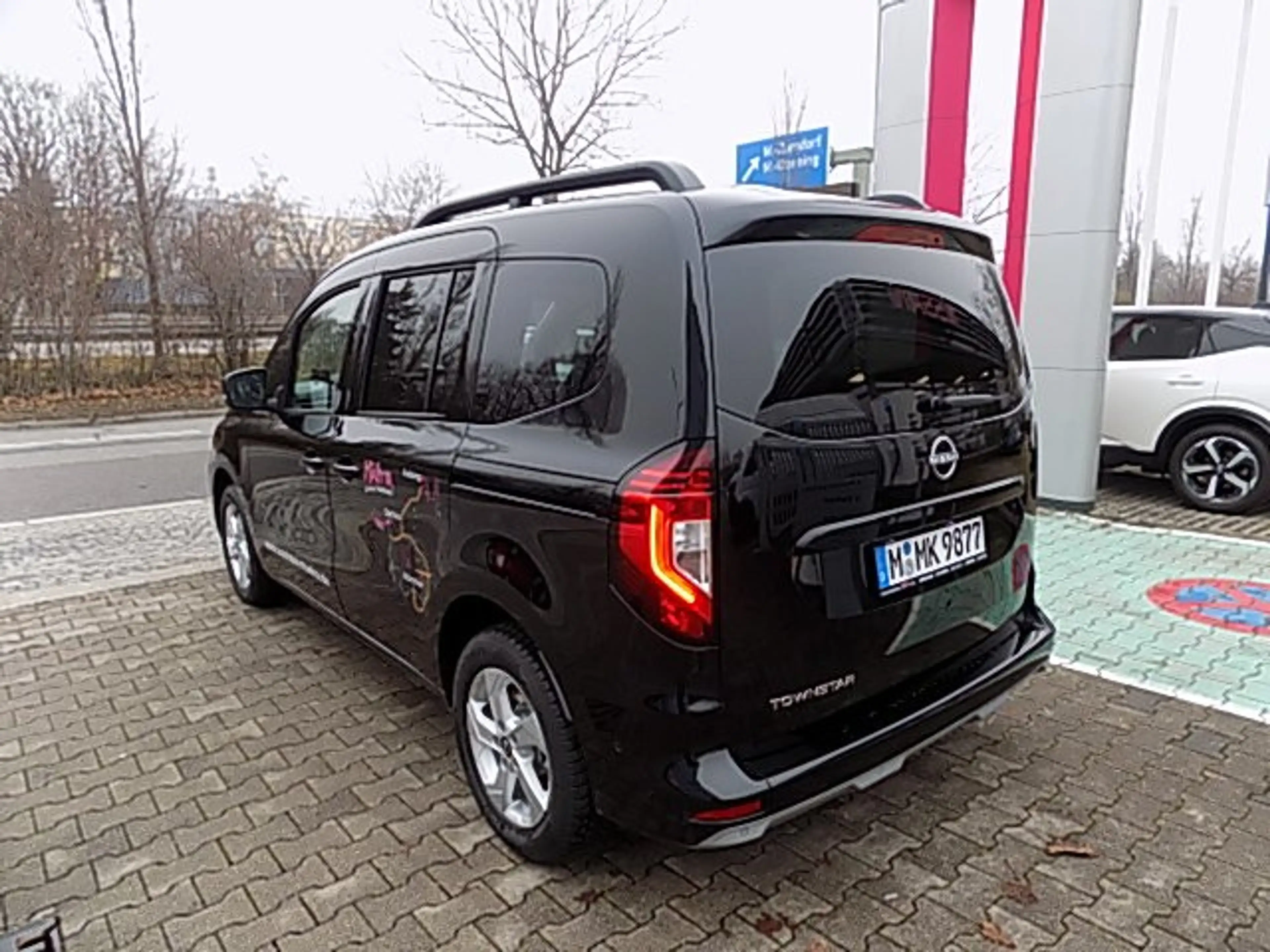 Nissan Townstar Kombi XFK Tekna L1 DIG-T 130PS AT Leder — photo 6