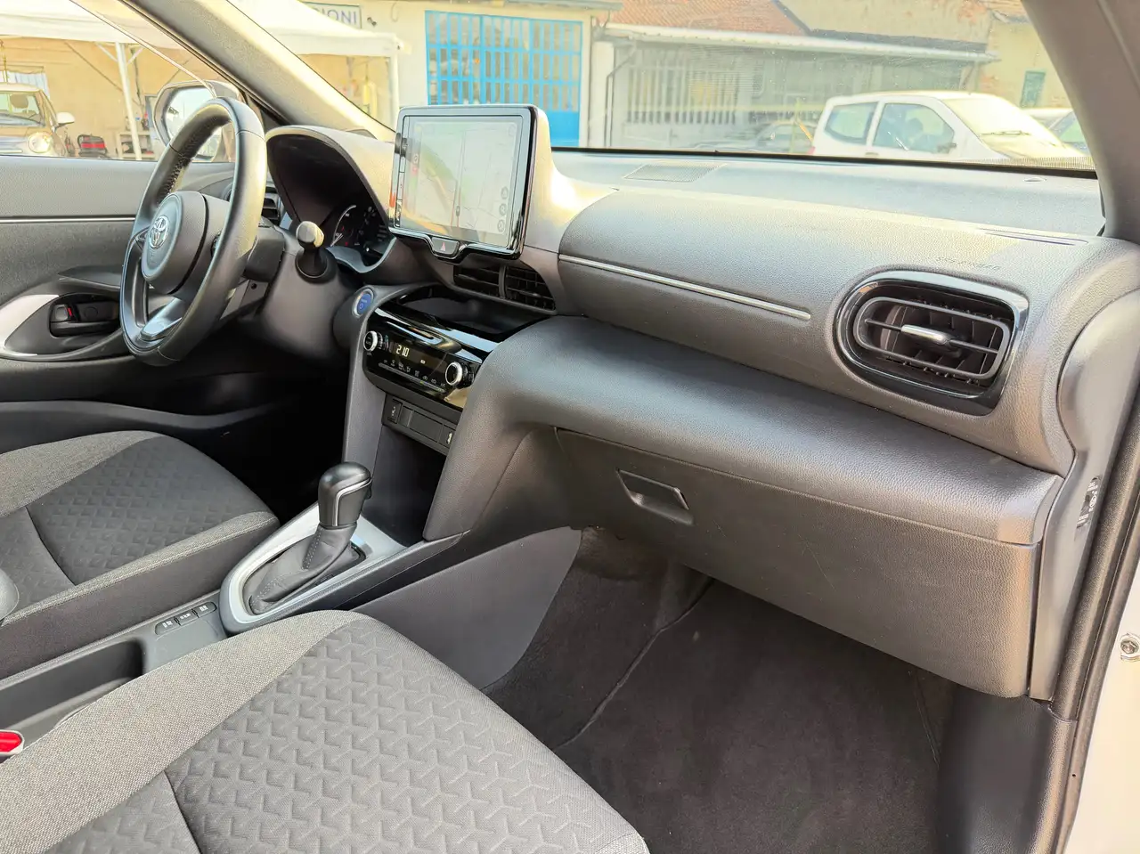Toyota Yaris Cross 1.5h Trend fwd 116cv e-cvt ** COME NUOVA **, миниатюра 8
