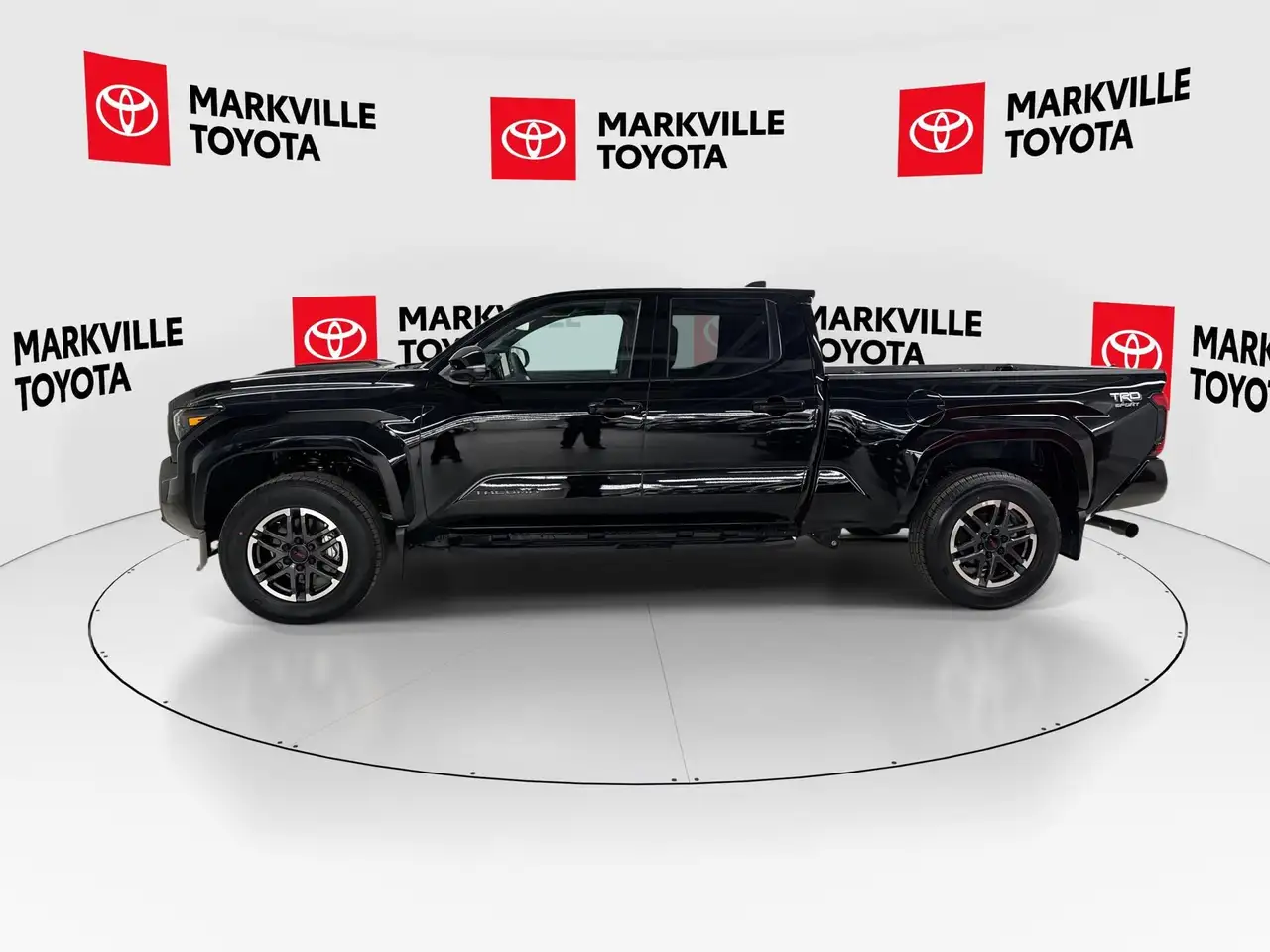 Toyota Tacoma снимка Toyota Tacoma
