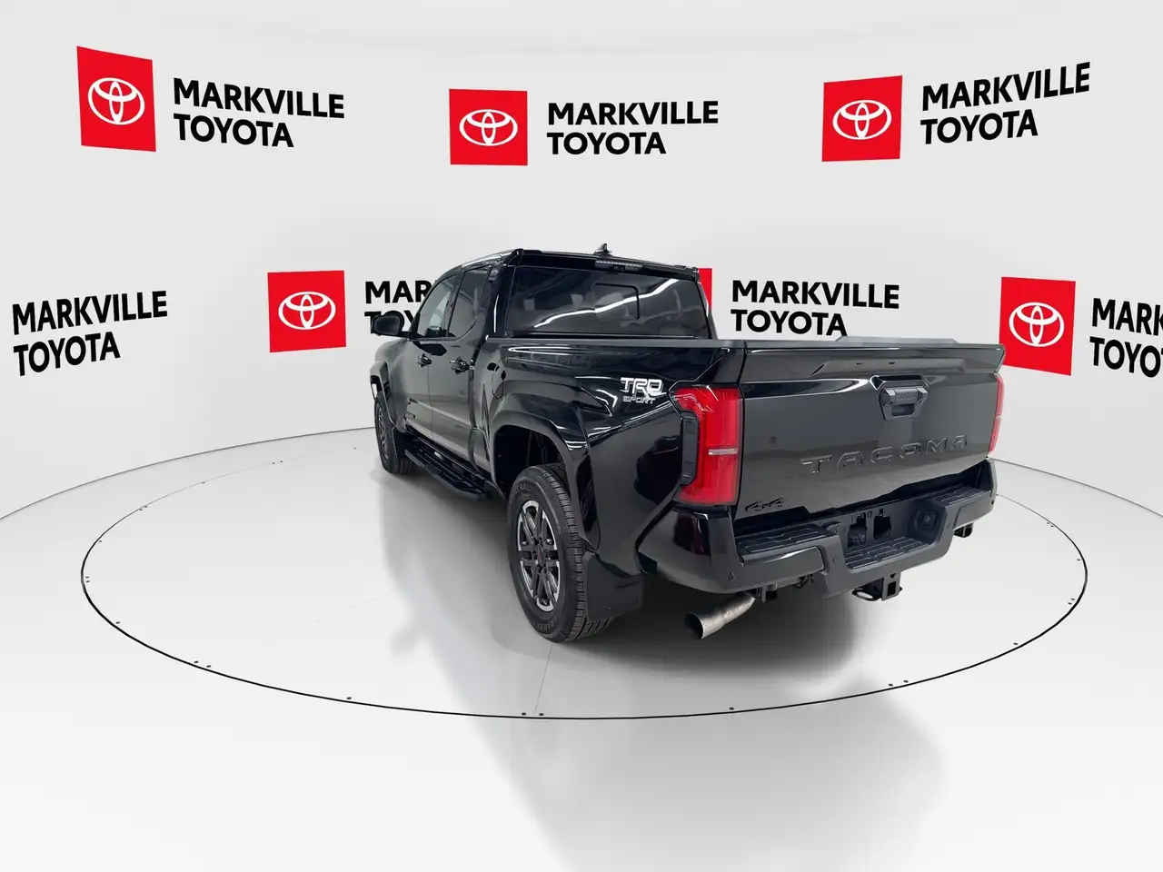 Toyota Tacoma снимка Toyota Tacoma