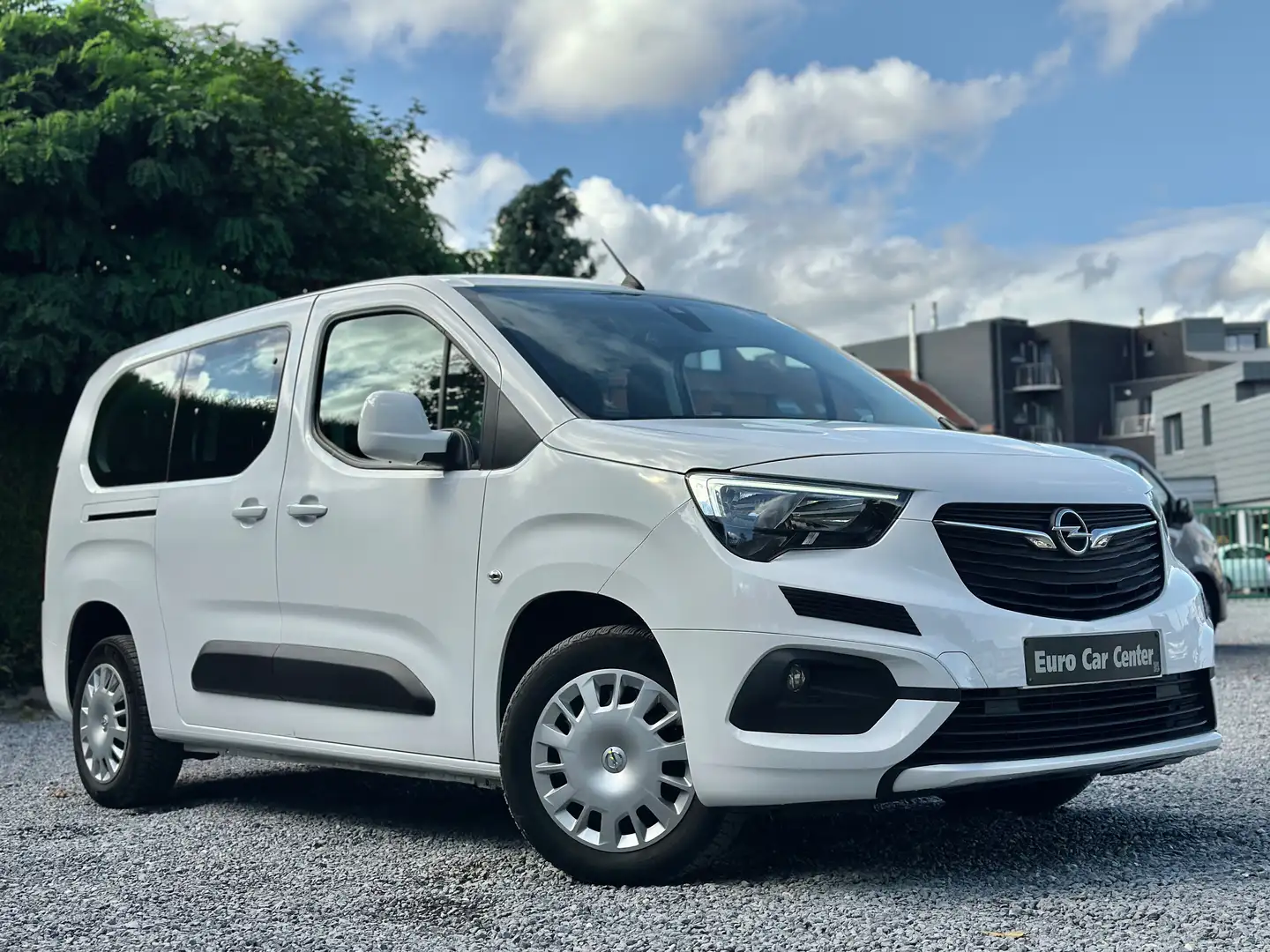 Opel Combo 1.2 Life L2H1 7pl. Blanc - 1