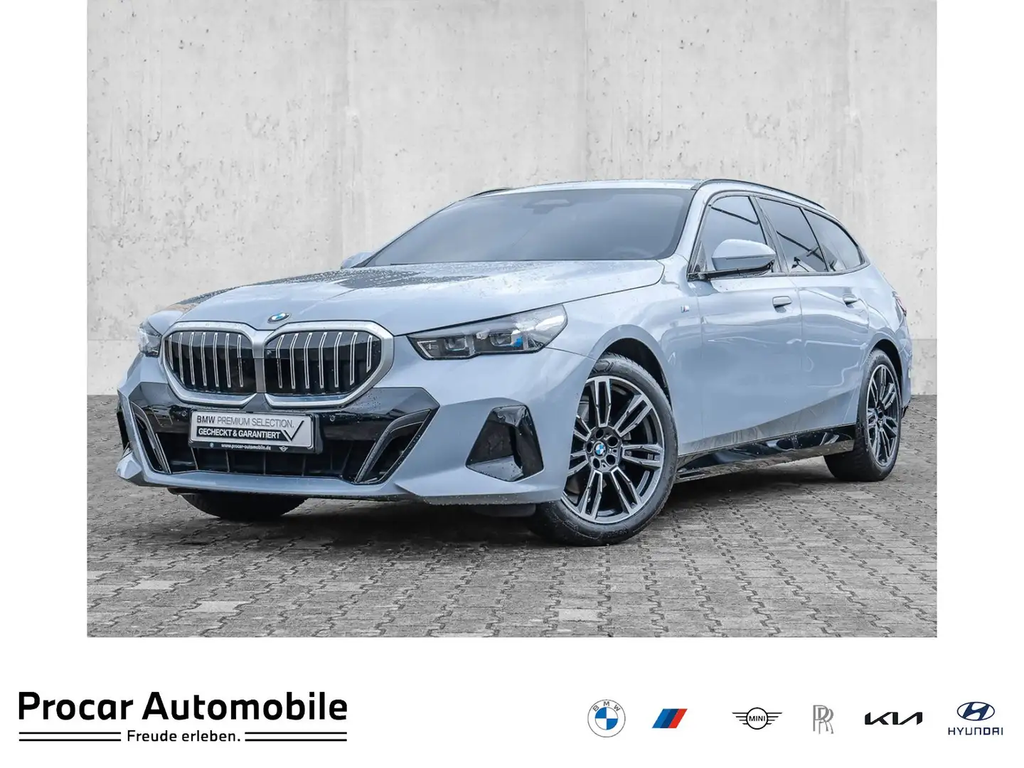 BMW 520 d Touring M Sport AHK Standheiz. DA Prof. H/K PA P Grau - 1