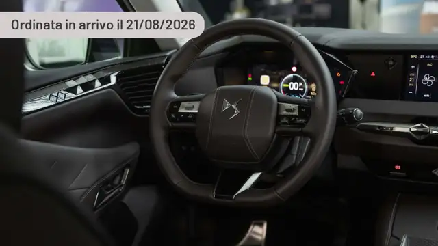 DS Automobiles N°4 Plug-in Hybrid 240 Étoile Pelle Nappa