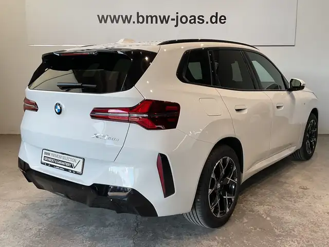 BMW X3 view 13