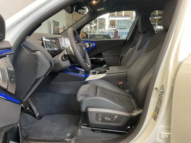 BMW X3 view 7