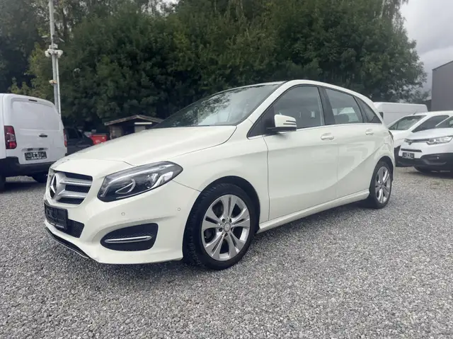 Mercedes-Benz B 200 4 MATIC  12 MOIS DE GARANTIE CARNET D'ENTRETIEN COMPLET