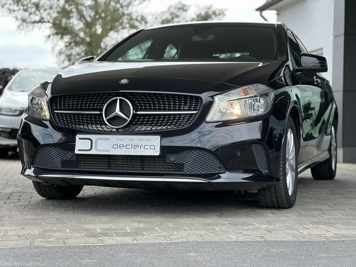 Mercedes-Benz A 180 d Automaat 2016 GPS PTS Noir - 1