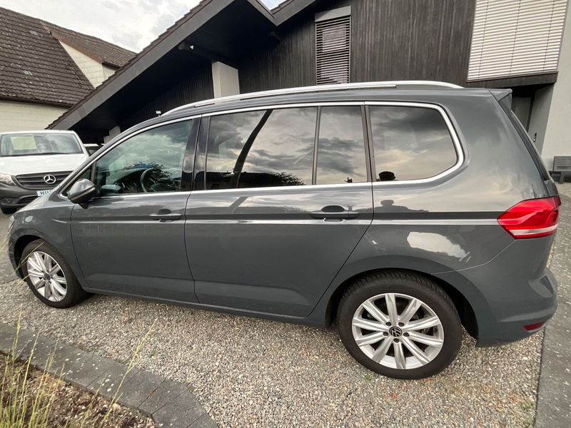 Volkswagen Touran Highline 7-Sitzer LED — photo 5