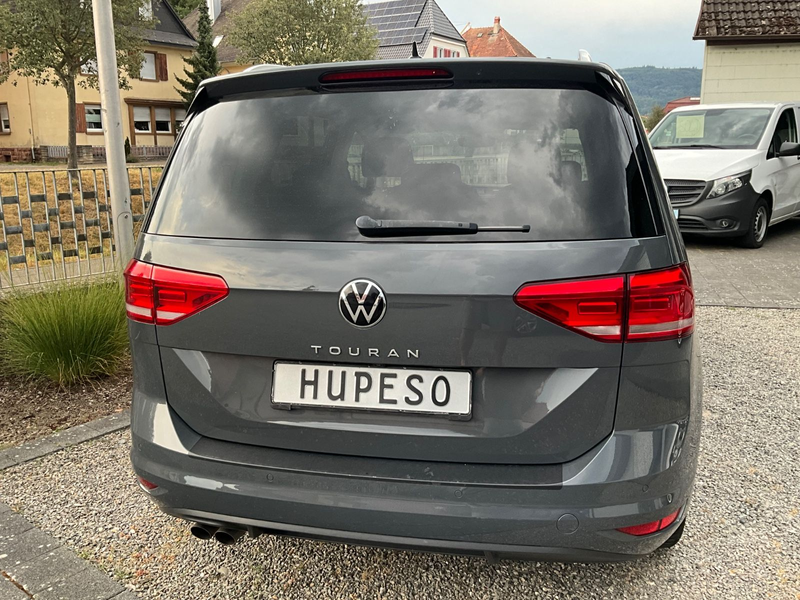 Volkswagen Touran Highline 7-Sitzer LED — photo 7