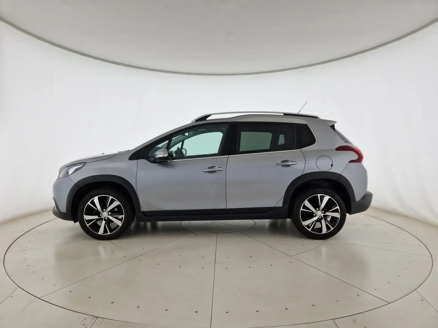 Peugeot 2008 1.5 bluehdi allure s&s 100cv 5marce Argento - 2
