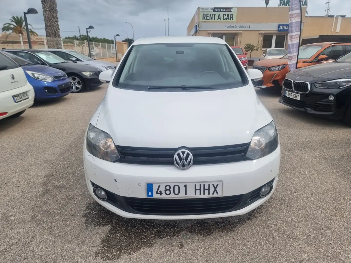 Volkswagen Golf 1.6TDI CR BMT Advance DSG 105 Weiß - 2