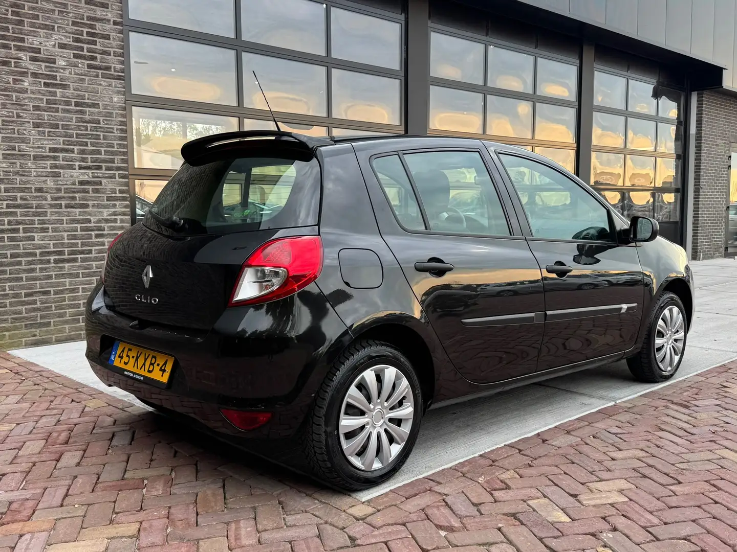 Renault Clio 1.2 Special Line | Airco | Navi | elektrisch pakke Schwarz - 2