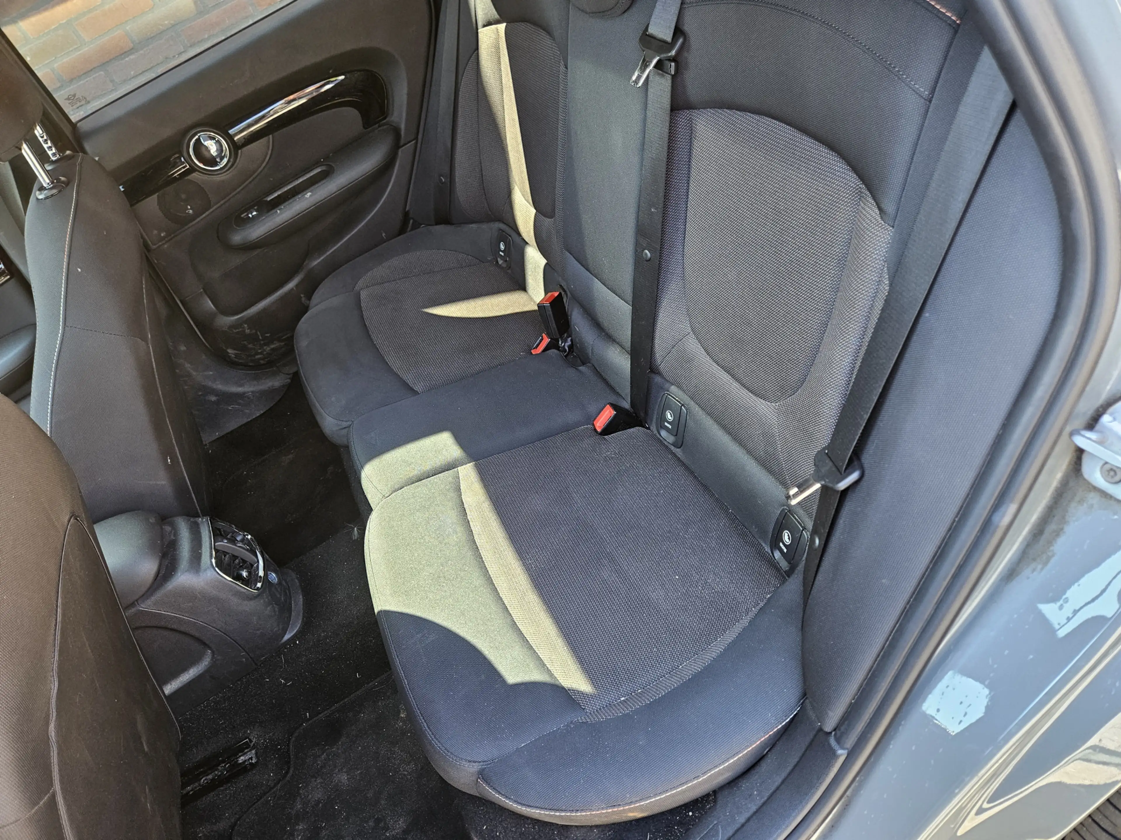 MINI One Clubman 1.5 Pepper Business — photo 19